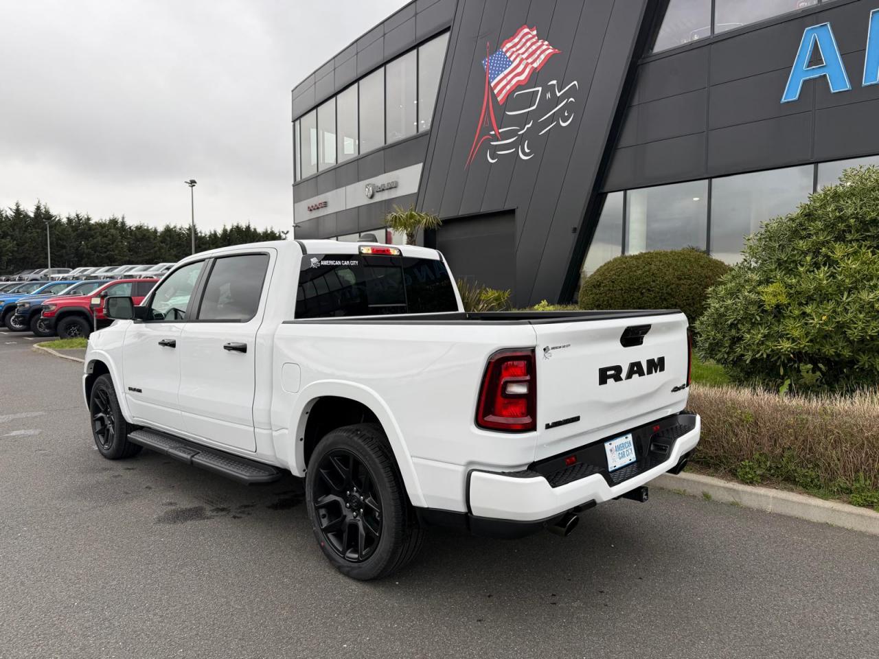 DODGE RAM 1500 CREW LARAMIE SPORT NIGHT EDITION