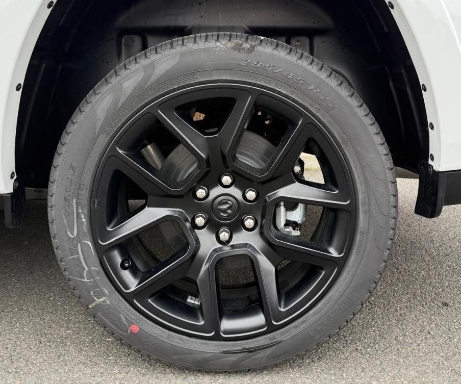 DODGE RAM 1500 CREW LARAMIE SPORT NIGHT EDITION