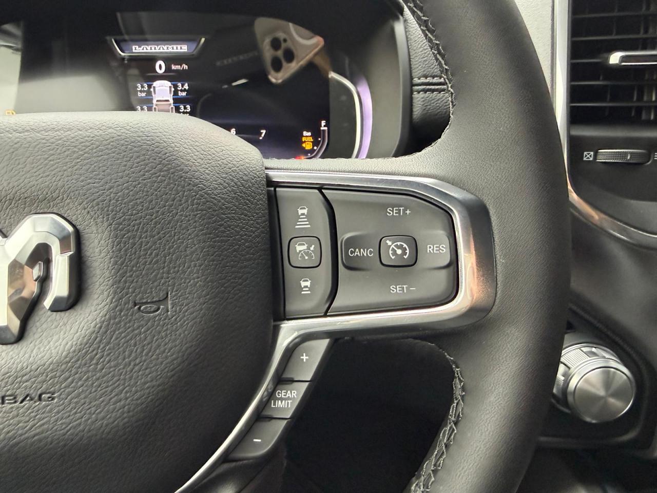 DODGE RAM 1500 CREW LARAMIE SPORT NIGHT EDITION