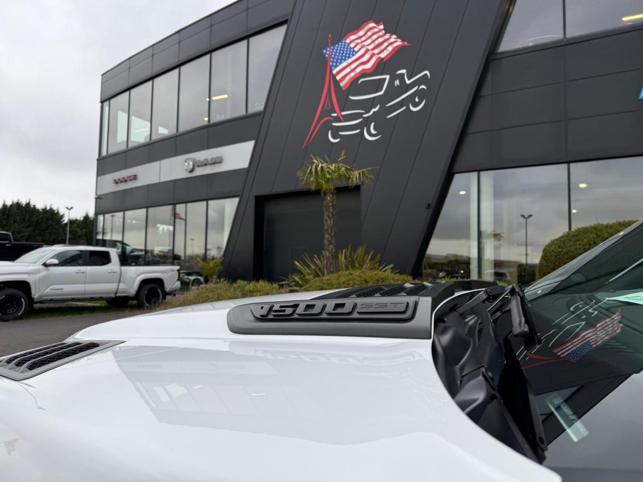 DODGE RAM 1500 CREW LARAMIE SPORT NIGHT EDITION