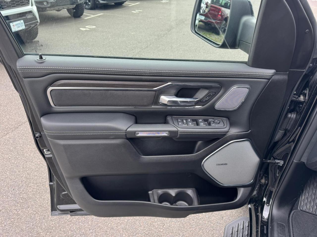 DODGE RAM 1500 CREW LARAMIE SPORT NIGHT EDITION