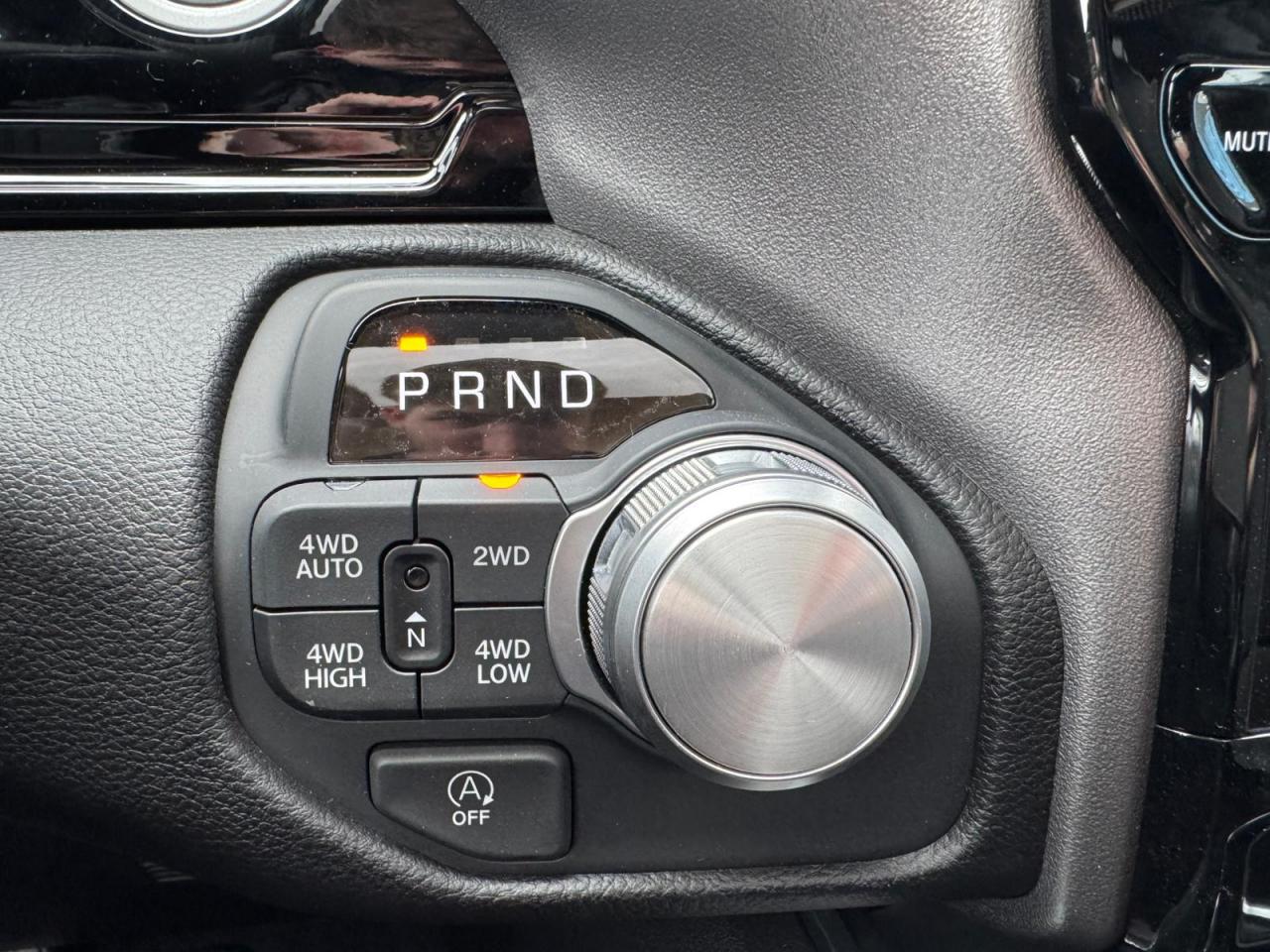 DODGE RAM 1500 CREW LARAMIE SPORT NIGHT EDITION