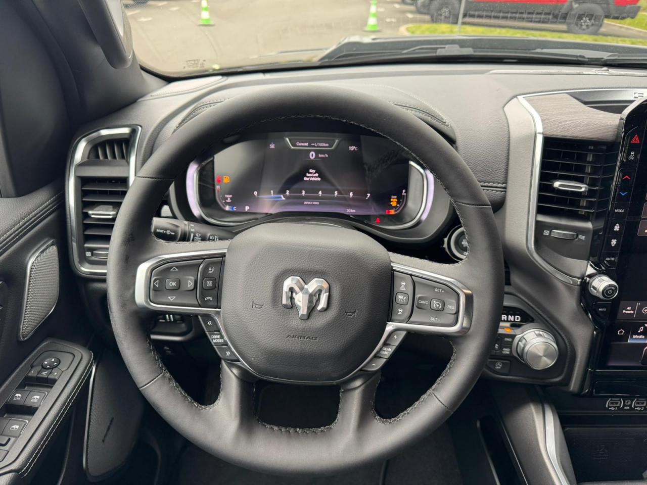 DODGE RAM 1500 CREW LARAMIE SPORT NIGHT EDITION