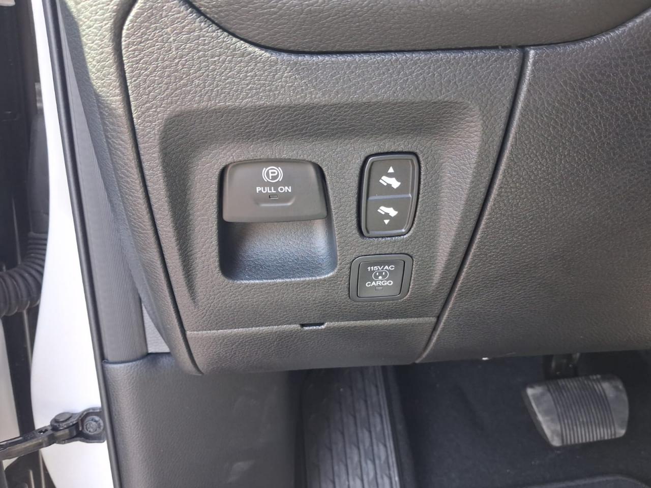 DODGE RAM 1500 CREW LARAMIE SPORT NIGHT EDITION AIR