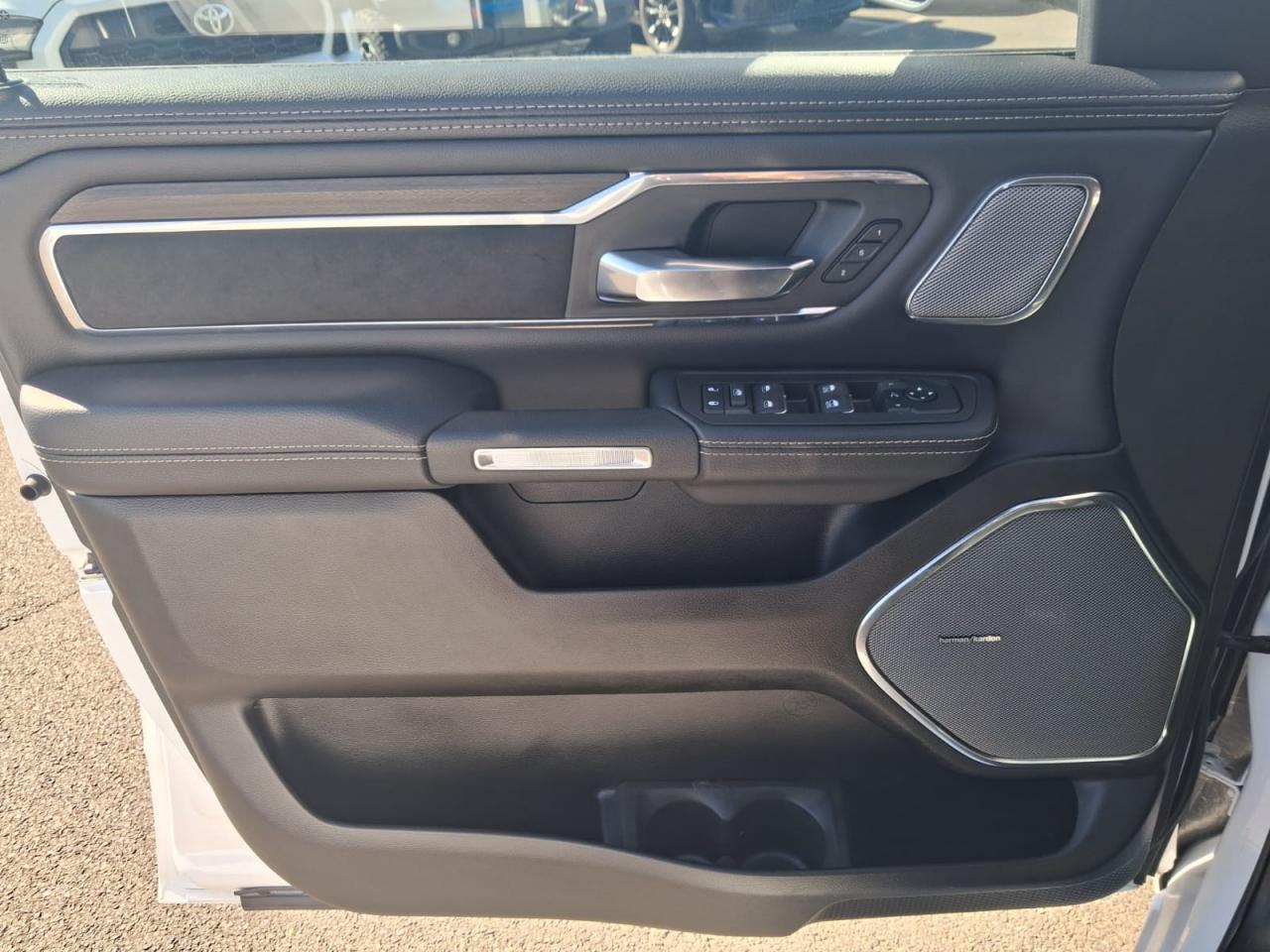 DODGE RAM 1500 CREW LARAMIE SPORT NIGHT EDITION AIR