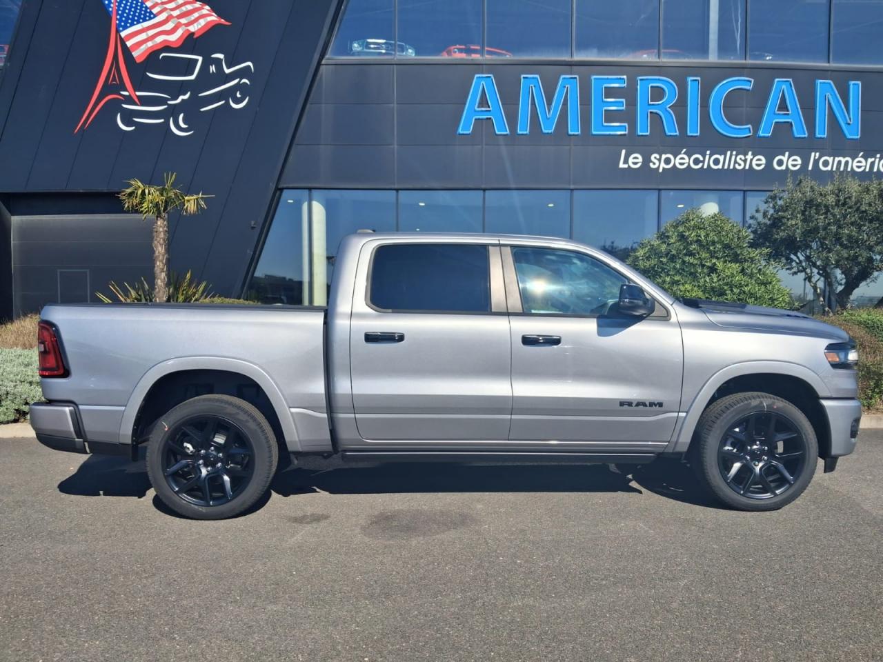 DODGE RAM 1500 CREW LARAMIE SPORT NIGHT EDITION AIR