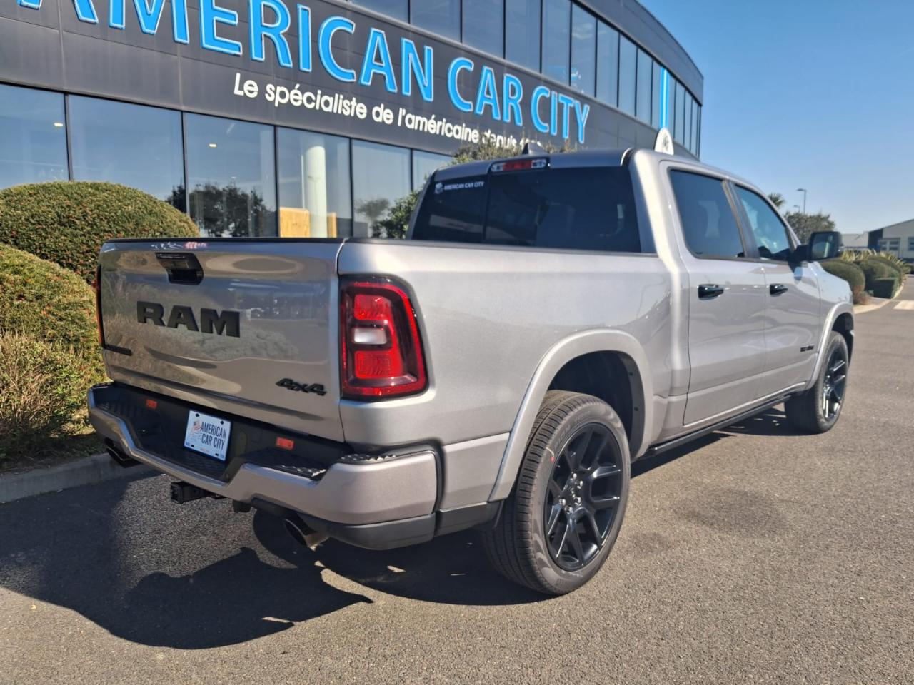 DODGE RAM 1500 CREW LARAMIE SPORT NIGHT EDITION AIR