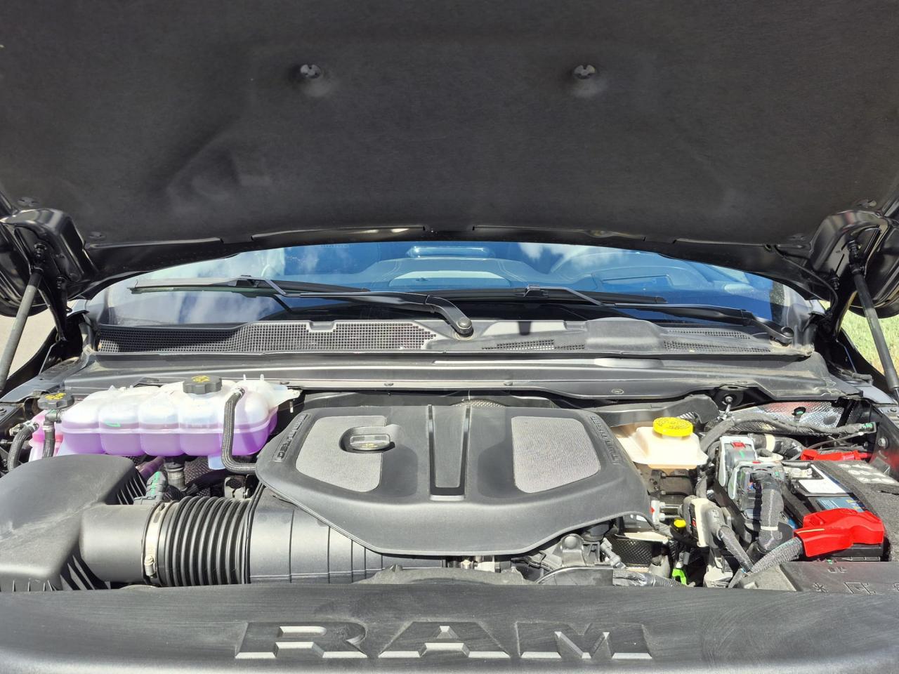 DODGE RAM 1500 CREW LARAMIE SPORT NIGHT EDITION AIR