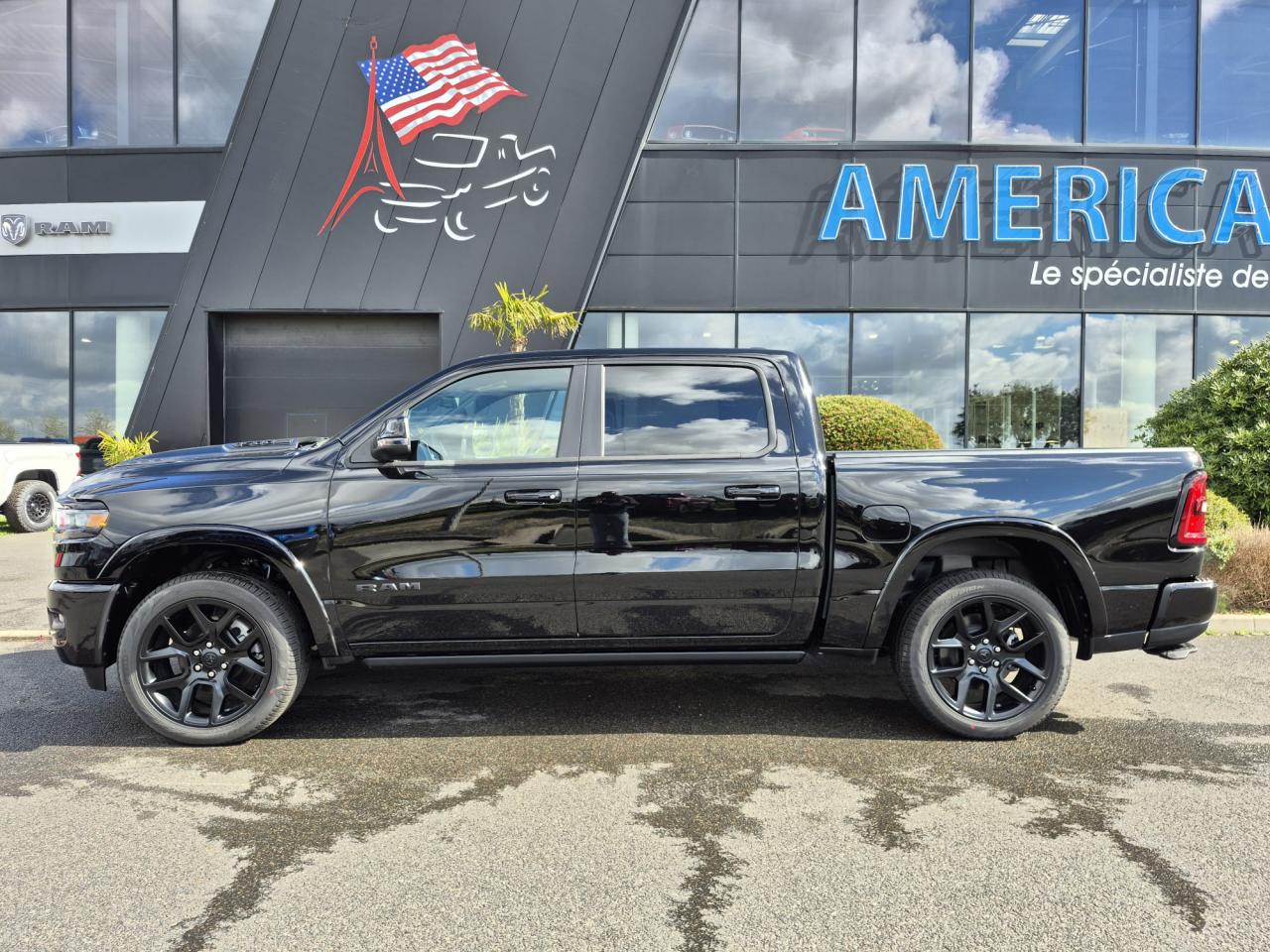 DODGE RAM 1500 CREW LARAMIE SPORT NIGHT EDITION AIR