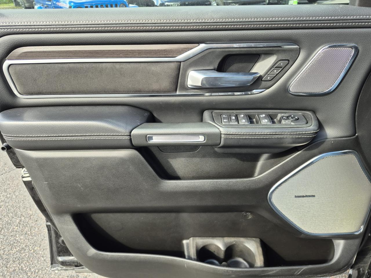 DODGE RAM 1500 CREW LARAMIE SPORT NIGHT EDITION AIR