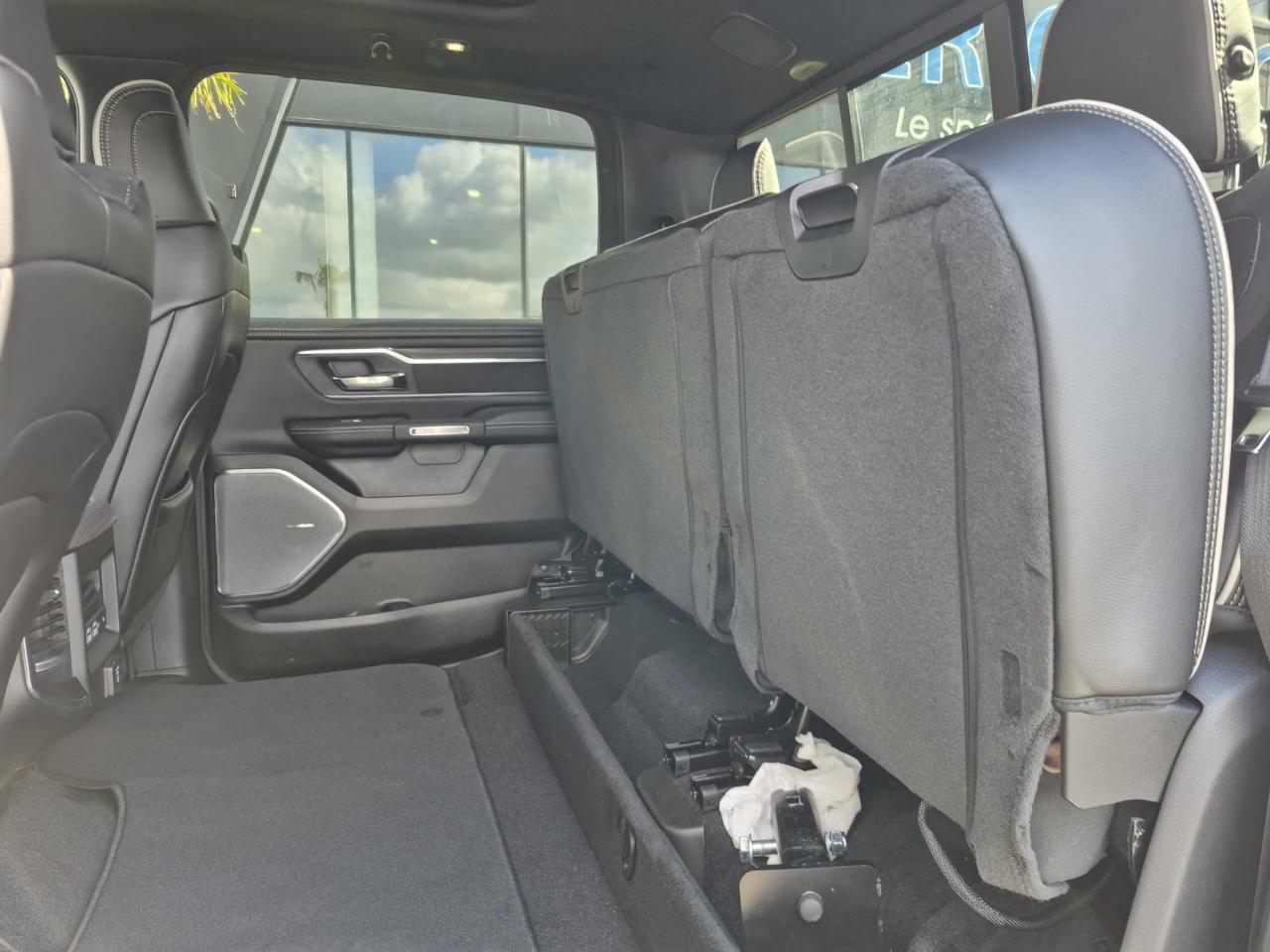 DODGE RAM 1500 CREW LARAMIE SPORT NIGHT EDITION AIR