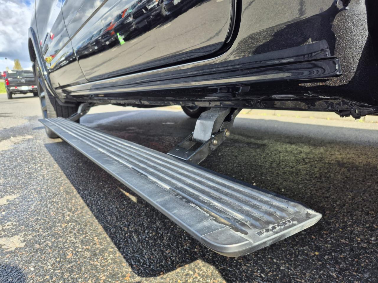 DODGE RAM 1500 CREW LARAMIE SPORT NIGHT EDITION AIR