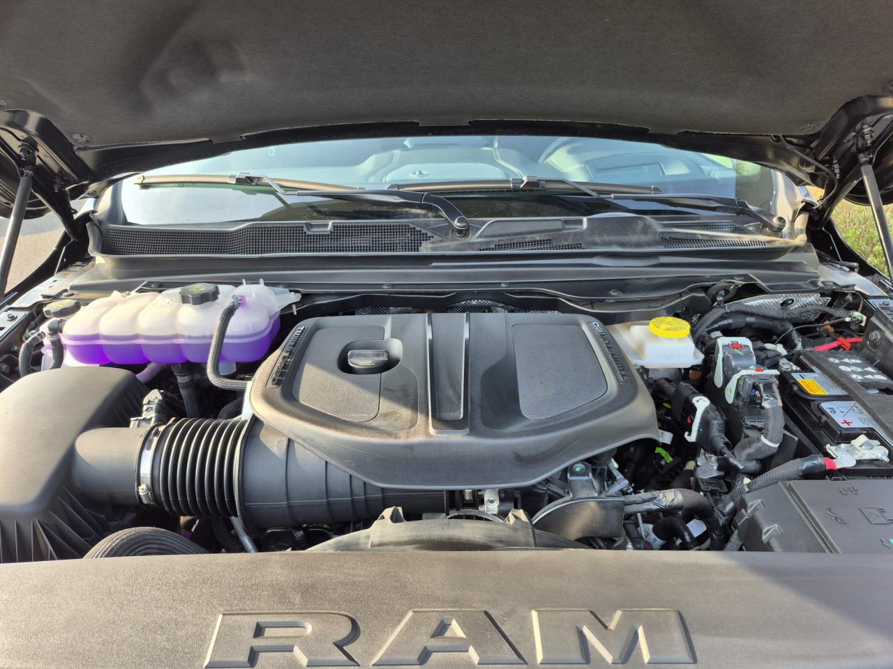 DODGE RAM 1500 CREW LARAMIE SPORT NIGHT EDITION AIR RAMBOX HAYON MULTI