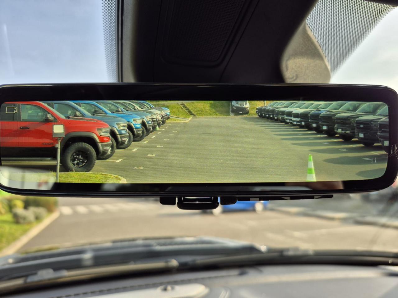 DODGE RAM 1500 CREW LARAMIE SPORT NIGHT EDITION AIR RAMBOX HAYON MULTI