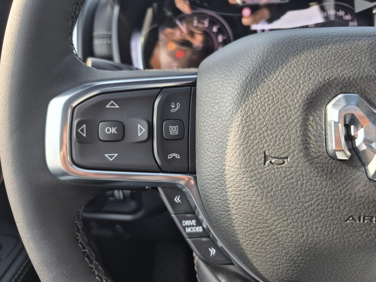 DODGE RAM 1500 CREW LARAMIE SPORT NIGHT EDITION AIR RAMBOX HAYON MULTI