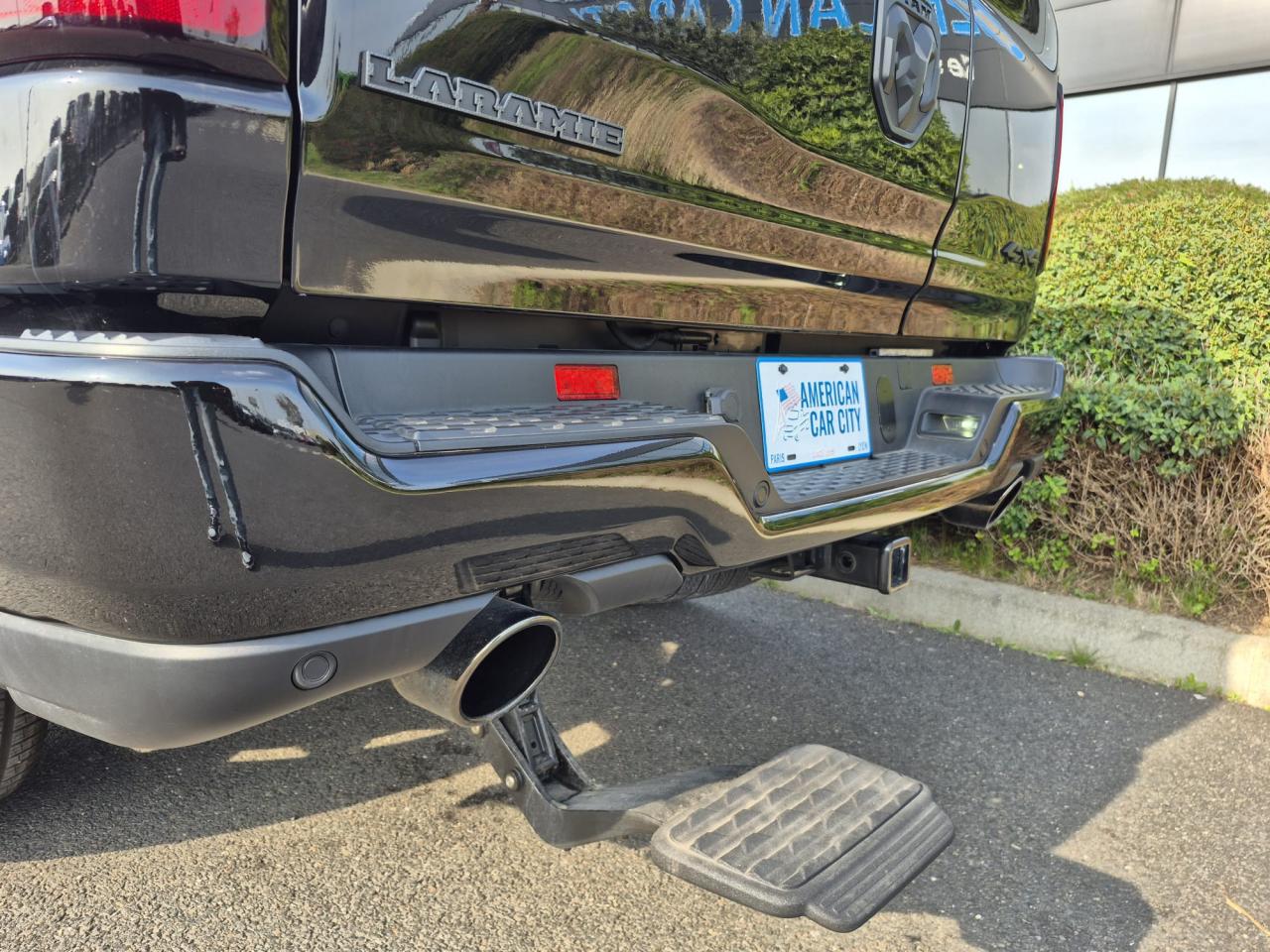 DODGE RAM 1500 CREW LARAMIE SPORT NIGHT EDITION AIR RAMBOX HAYON MULTI