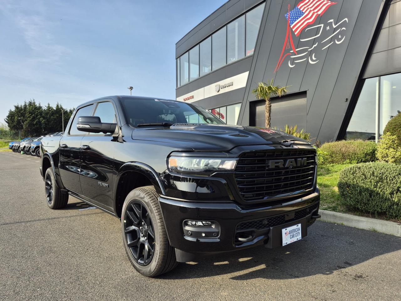 DODGE RAM 1500 CREW LARAMIE SPORT NIGHT EDITION AIR RAMBOX HAYON MULTI