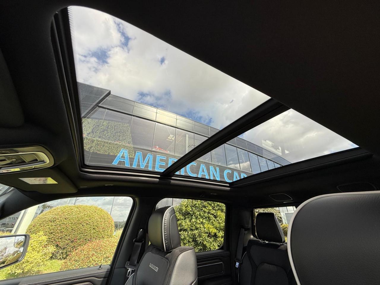 DODGE RAM 1500 CREW LARAMIE SPORT NIGHT EDITION AIR RAMBOX HAYON MULTI