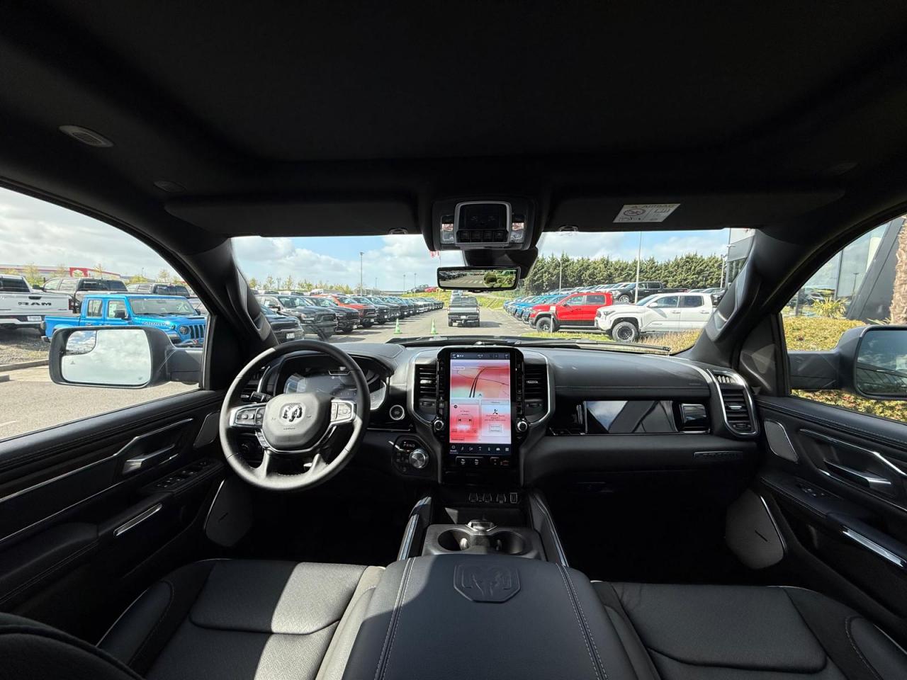 DODGE RAM 1500 CREW LARAMIE SPORT NIGHT EDITION AIR RAMBOX HAYON MULTI