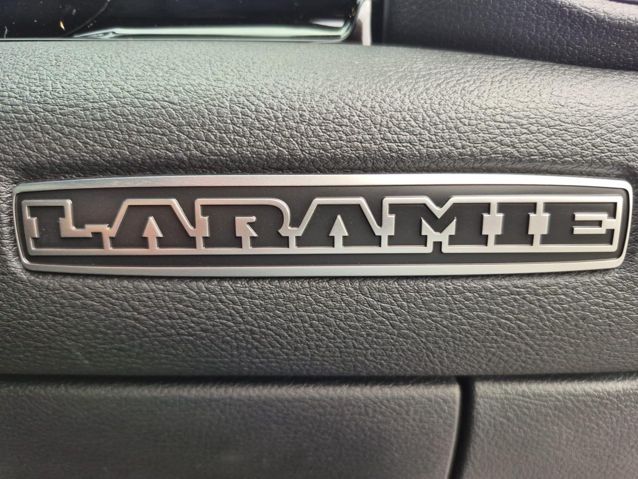 DODGE RAM 1500 CREW LARAMIE SPORT NIGHT EDITION AIR RAMBOX HAYON MULTI