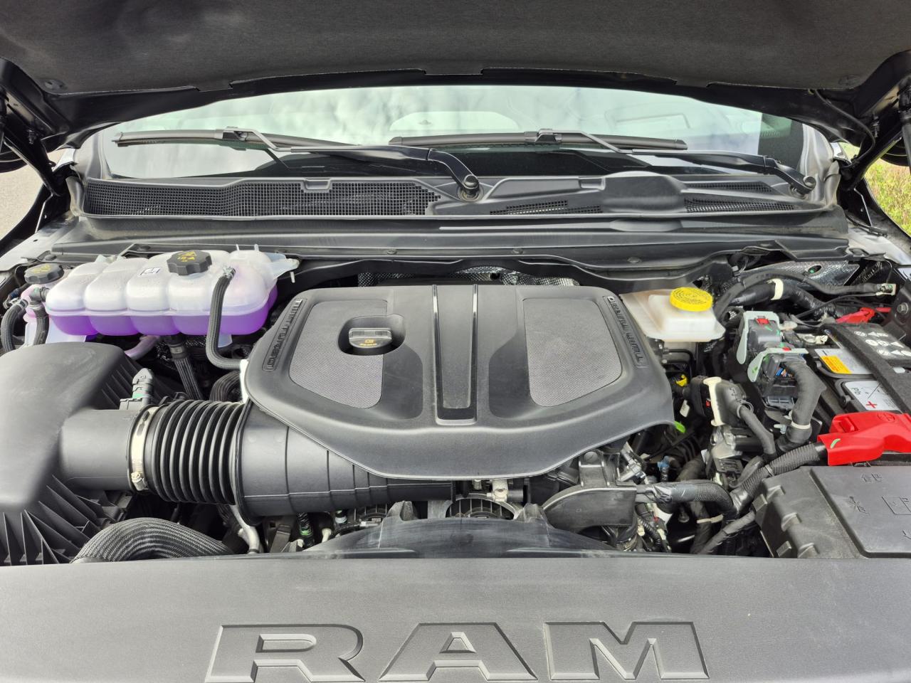 DODGE RAM 1500 CREW LARAMIE SPORT NIGHT EDITION AIR RAMBOX HAYON MULTI