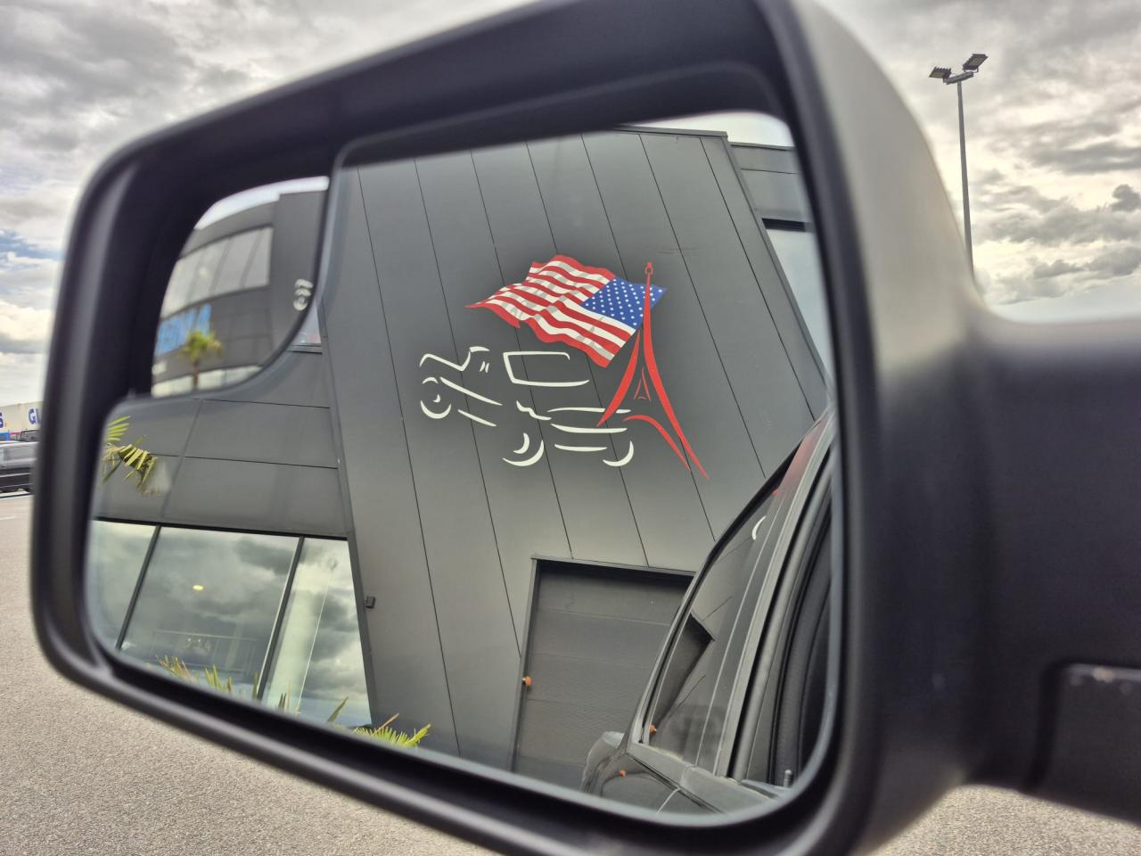 DODGE RAM 1500 CREW LARAMIE SPORT NIGHT EDITION AIR RAMBOX HAYON MULTI