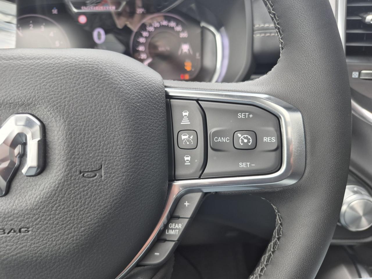 DODGE RAM 1500 CREW LARAMIE SPORT NIGHT EDITION AIR RAMBOX HAYON MULTI