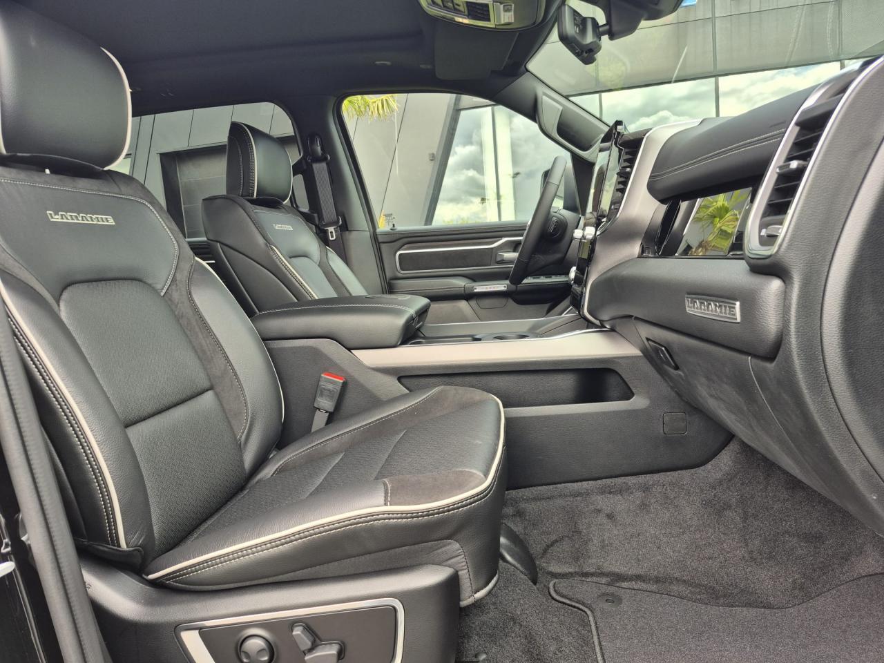 DODGE RAM 1500 CREW LARAMIE SPORT NIGHT EDITION AIR RAMBOX HAYON MULTI