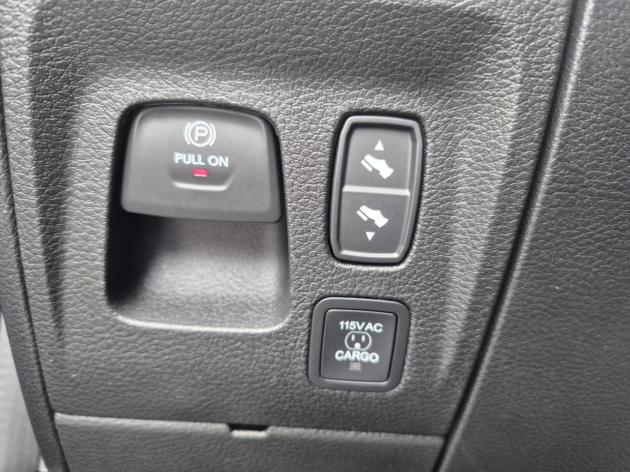 DODGE RAM 1500 CREW LARAMIE SPORT NIGHT EDITION AIR RAMBOX HAYON MULTI