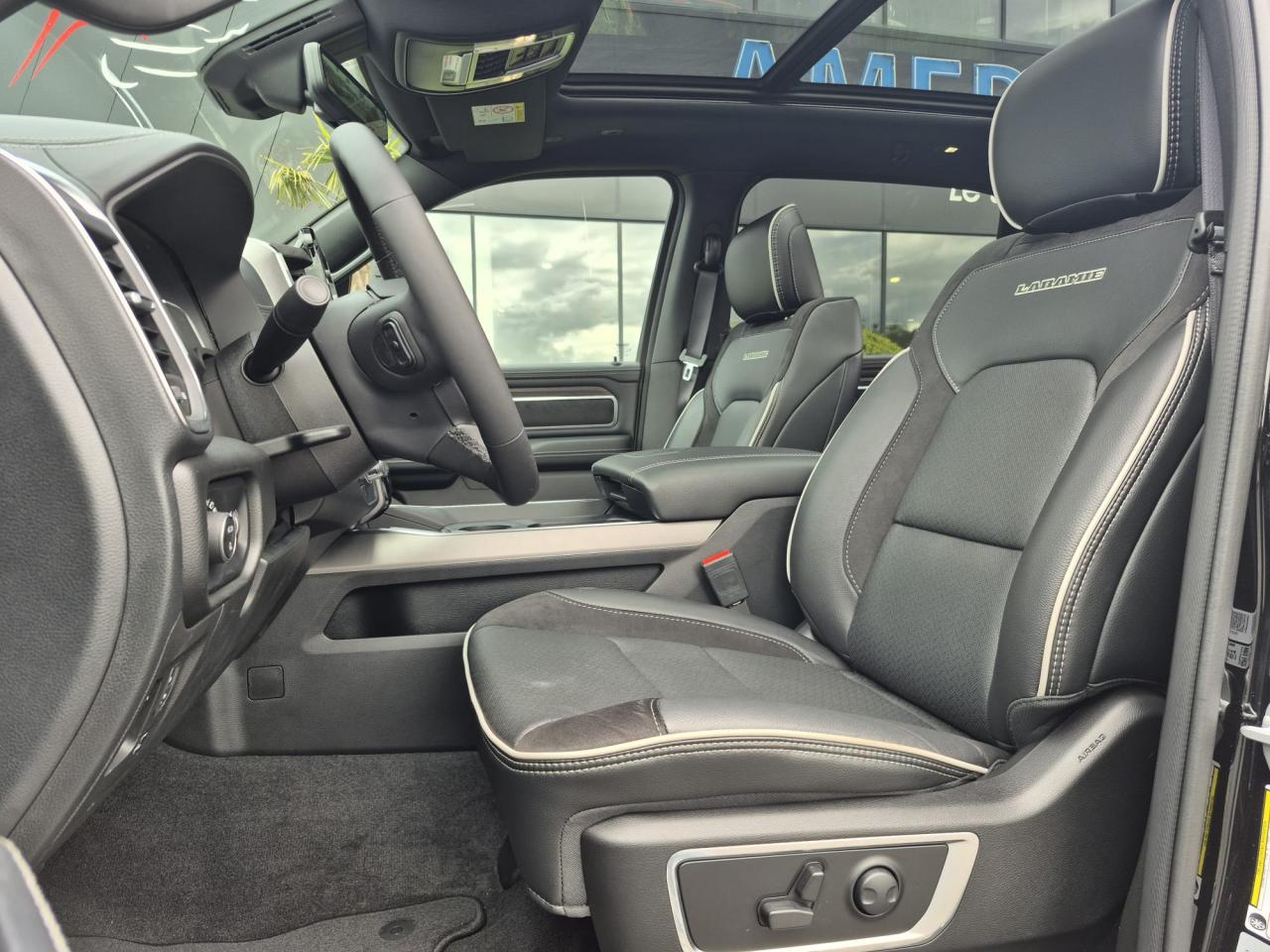 DODGE RAM 1500 CREW LARAMIE SPORT NIGHT EDITION AIR RAMBOX HAYON MULTI