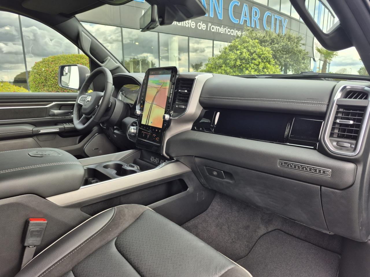 DODGE RAM 1500 CREW LARAMIE SPORT NIGHT EDITION AIR RAMBOX HAYON MULTI