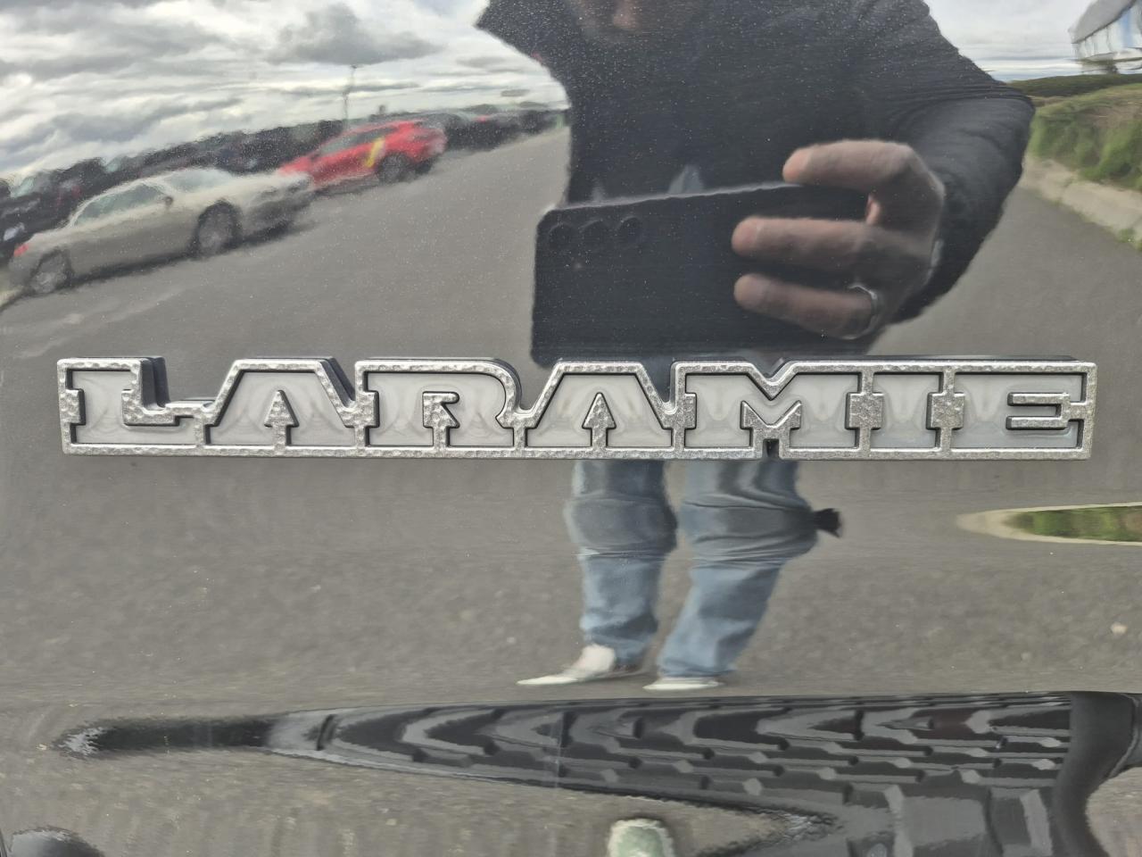 DODGE RAM 1500 CREW LARAMIE SPORT NIGHT EDITION AIR RAMBOX HAYON MULTI