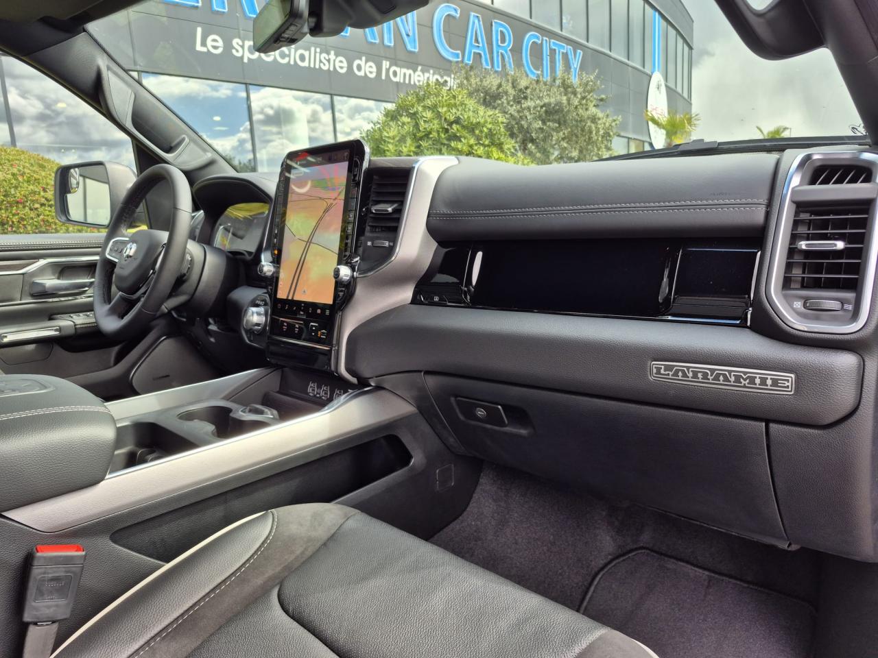 DODGE RAM 1500 CREW LARAMIE SPORT NIGHT EDITION AIR RAMBOX HAYON MULTI