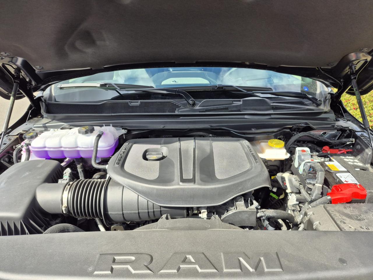 DODGE RAM 1500 CREW LARAMIE SPORT NIGHT EDITION AIR RAMBOX HAYON MULTI