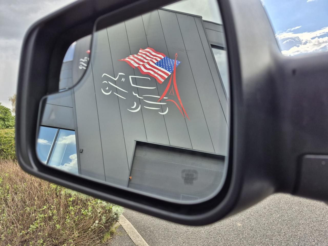 DODGE RAM 1500 CREW LARAMIE SPORT NIGHT EDITION AIR RAMBOX HAYON MULTI