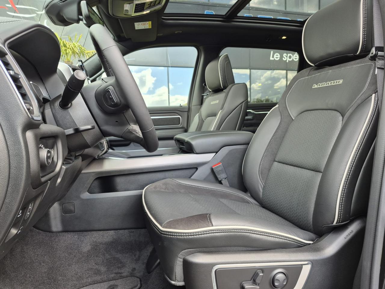 DODGE RAM 1500 CREW LARAMIE SPORT NIGHT EDITION AIR RAMBOX HAYON MULTI