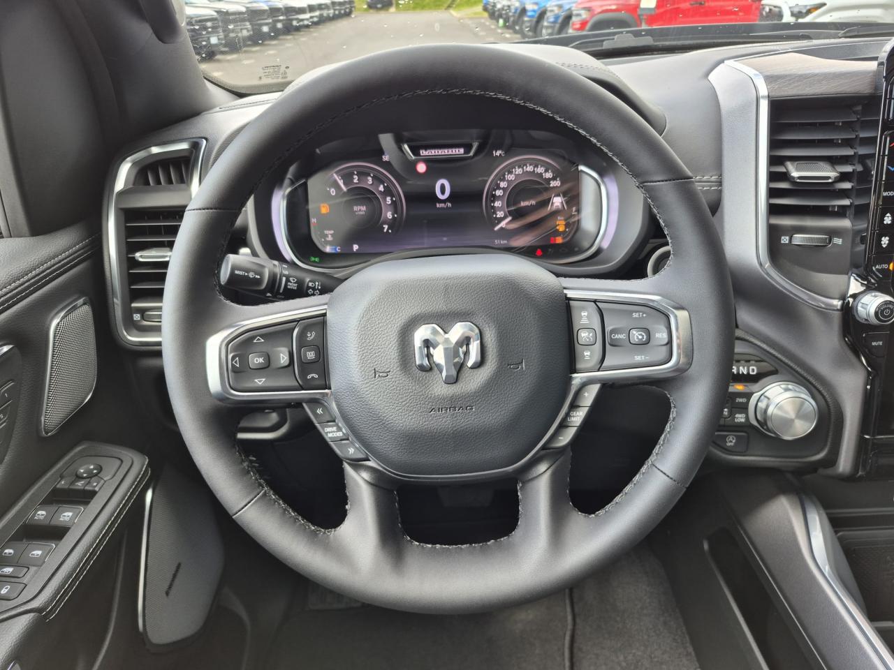 DODGE RAM 1500 CREW LARAMIE SPORT NIGHT EDITION AIR RAMBOX HAYON MULTI