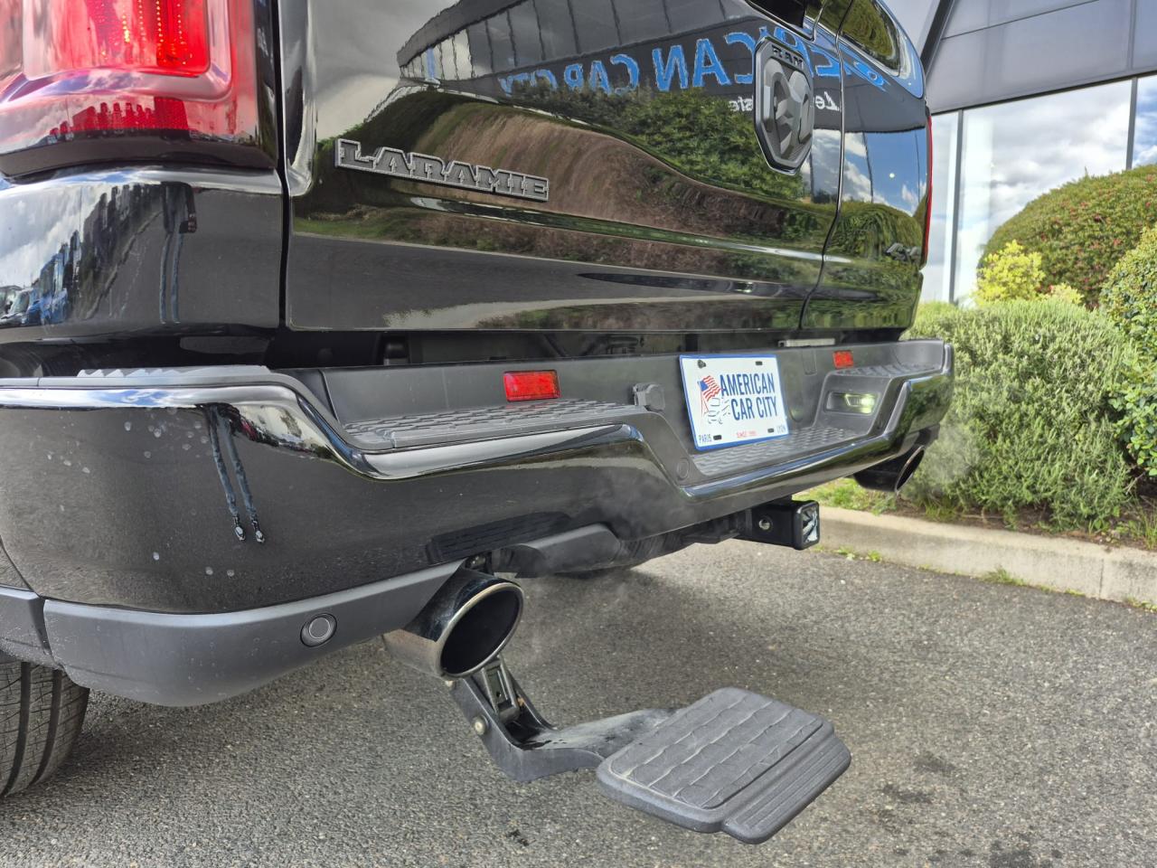 DODGE RAM 1500 CREW LARAMIE SPORT NIGHT EDITION AIR RAMBOX HAYON MULTI