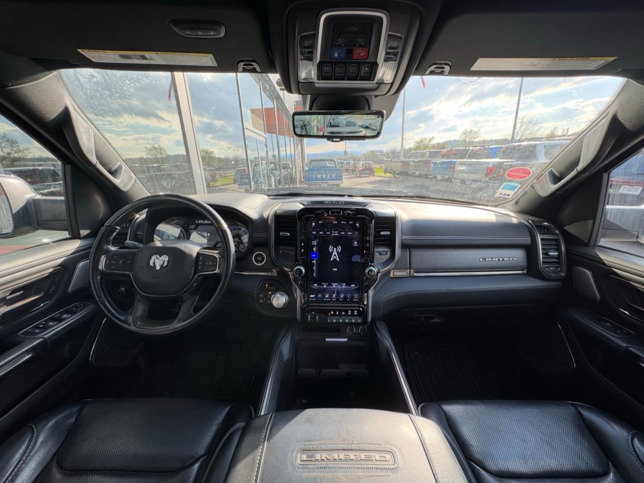 DODGE RAM 1500 CREW LIMITED NIGHT EDITION