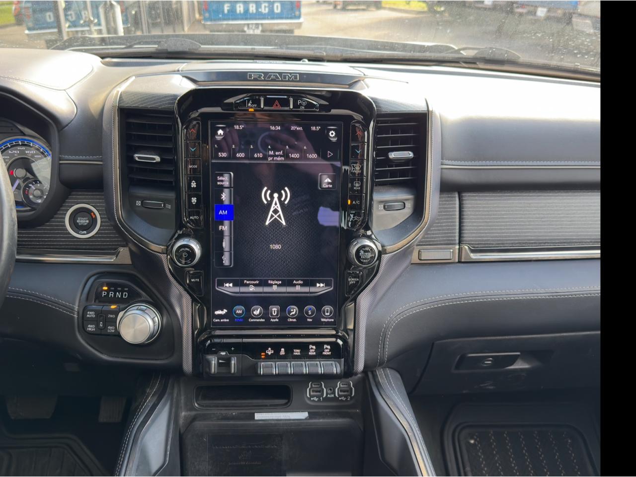 DODGE RAM 1500 CREW LIMITED NIGHT EDITION