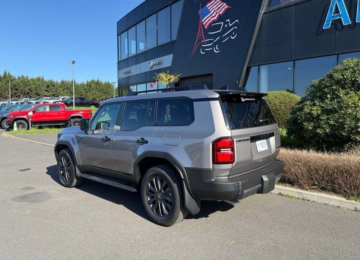 TOYOTA LAND CRUISER 4WD WAGON HYBRID