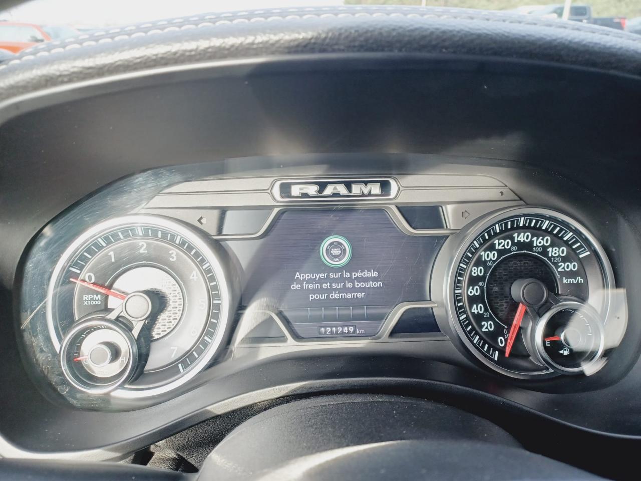 DODGE RAM 1500 CREW LARAMIE SPORT AIR V8 HEMI 5.7L