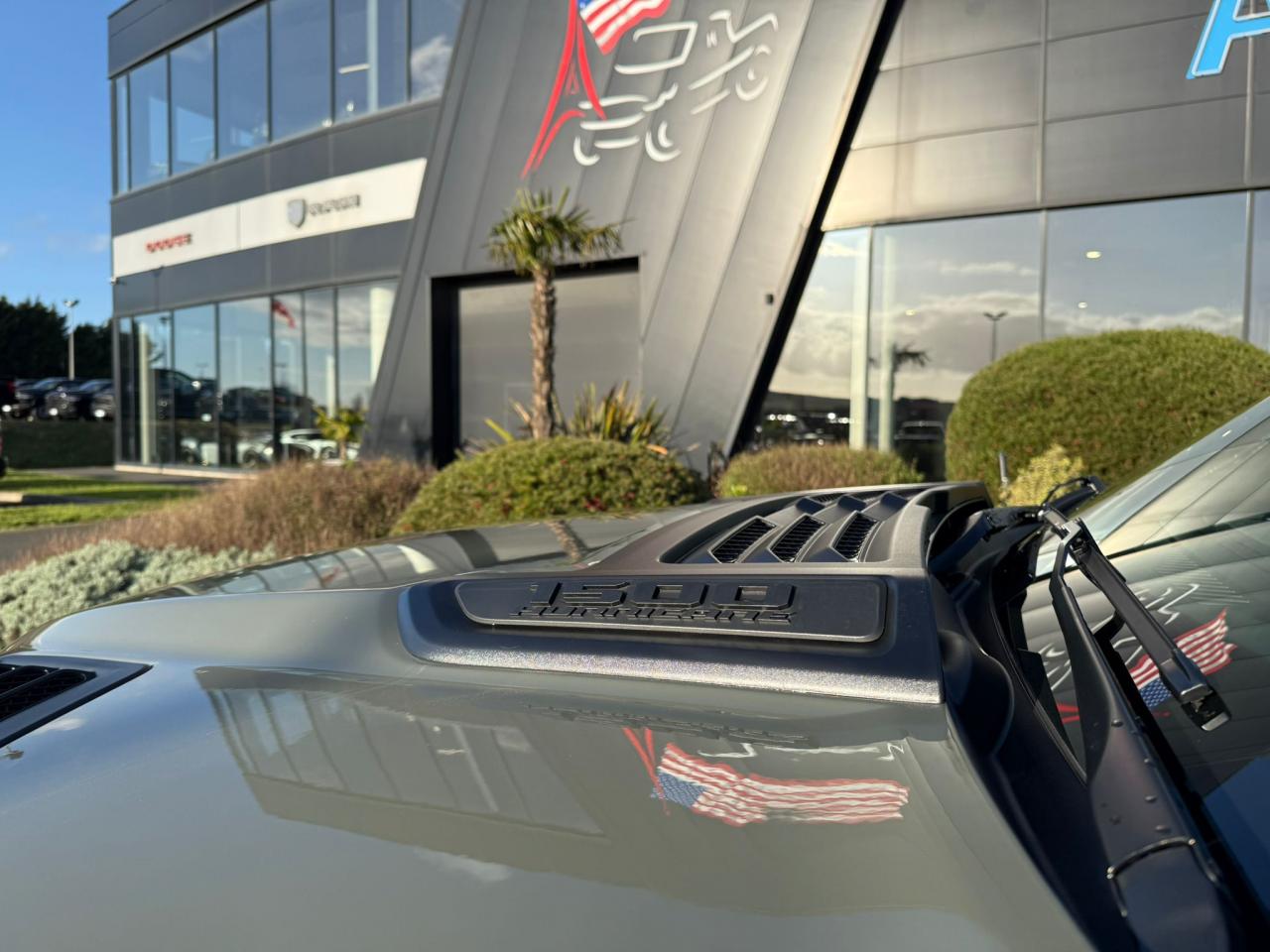 DODGE RAM 1500 CREW CAB REBEL AIR HAYON MULTI