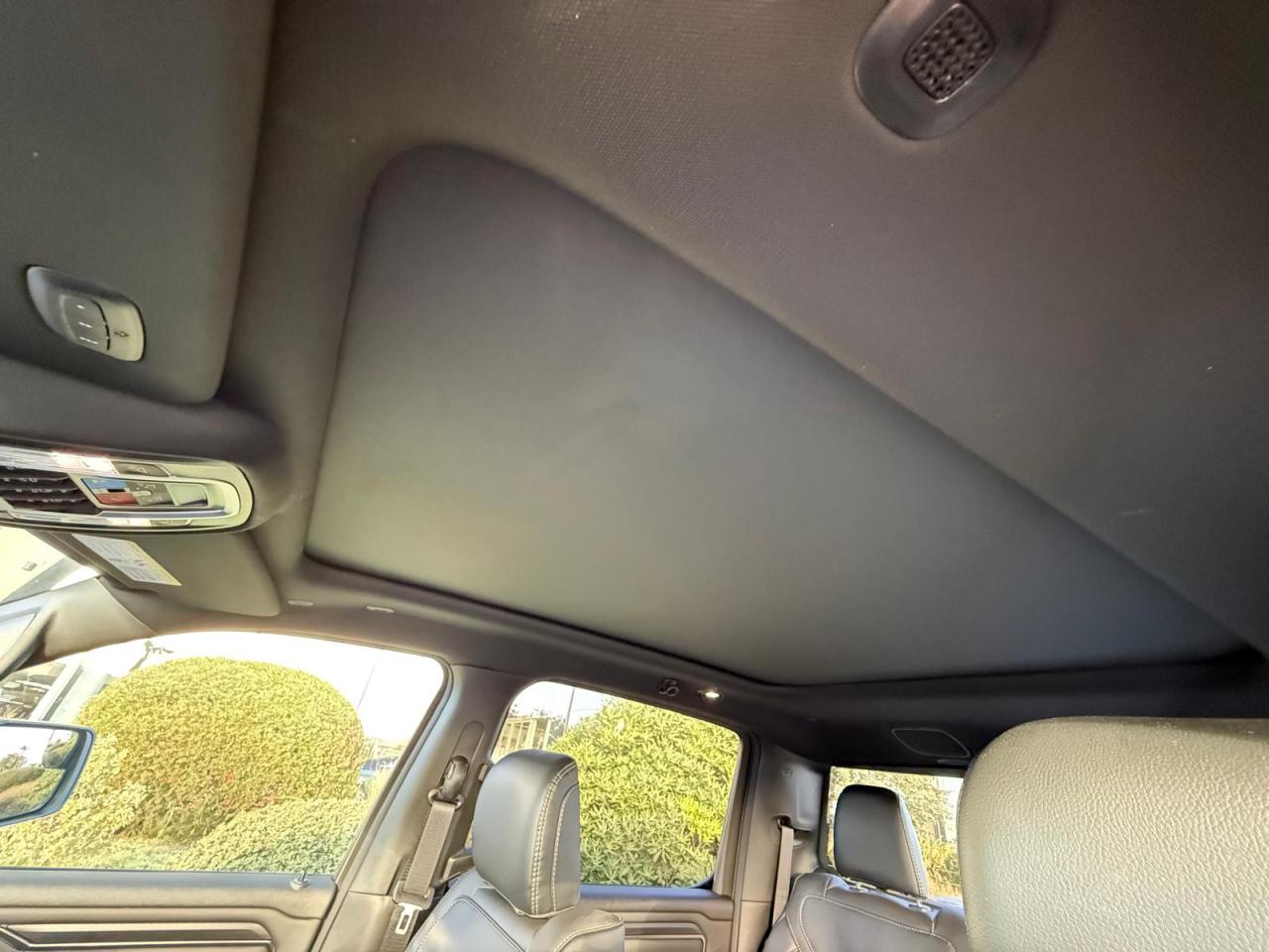 DODGE RAM 1500 CREW CAB REBEL AIR HAYON MULTI