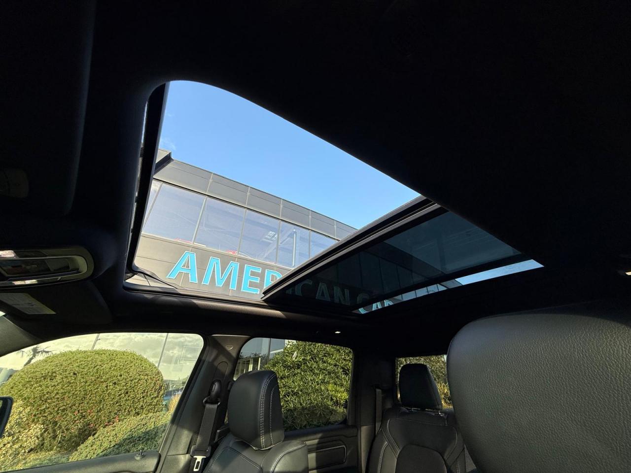 DODGE RAM 1500 CREW CAB REBEL AIR HAYON MULTI