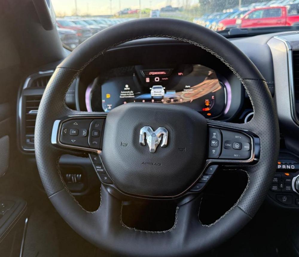 DODGE RAM 1500 CREW CAB REBEL AIR HAYON MULTI