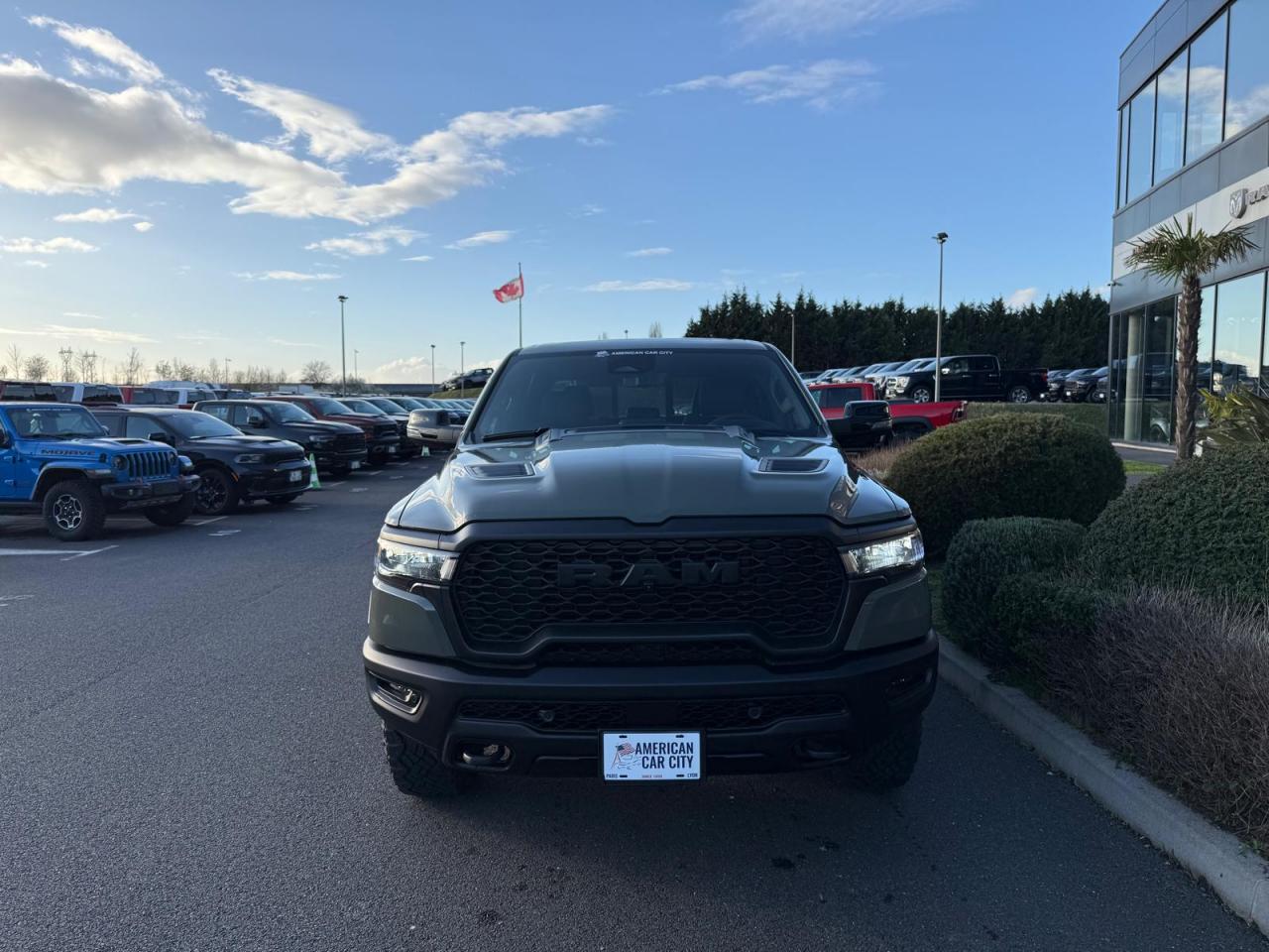 DODGE RAM 1500 CREW CAB REBEL AIR HAYON MULTI