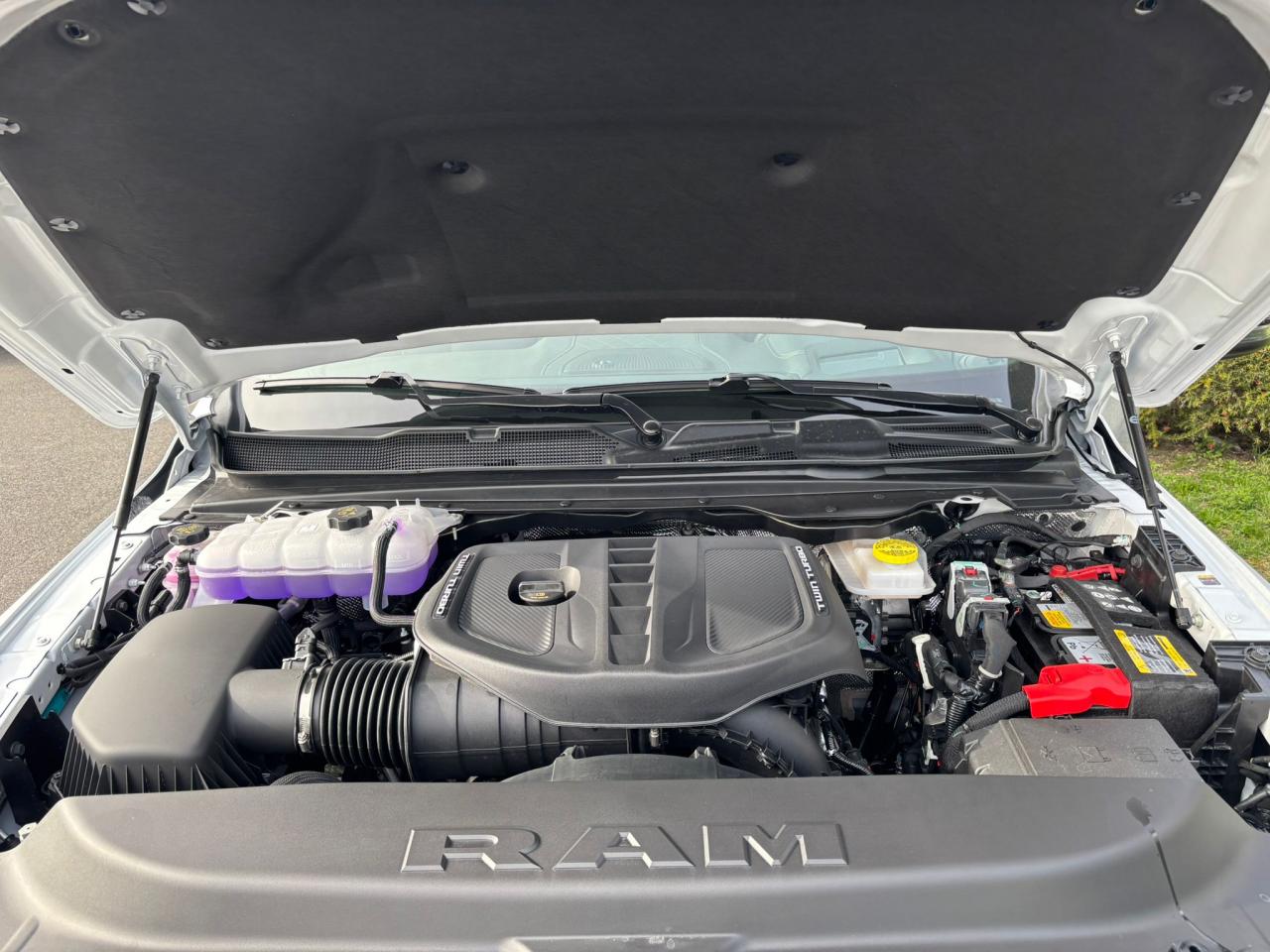 DODGE RAM 1500 CREW LIMITED NIGHT EDITION AIR RAMBOX