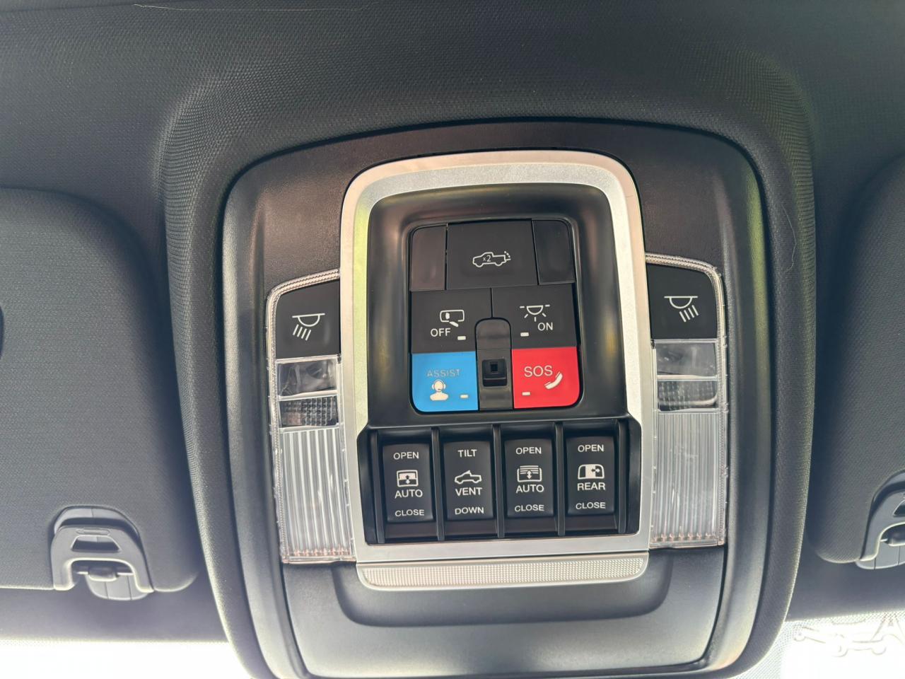 DODGE RAM 1500 CREW LIMITED NIGHT EDITION AIR RAMBOX