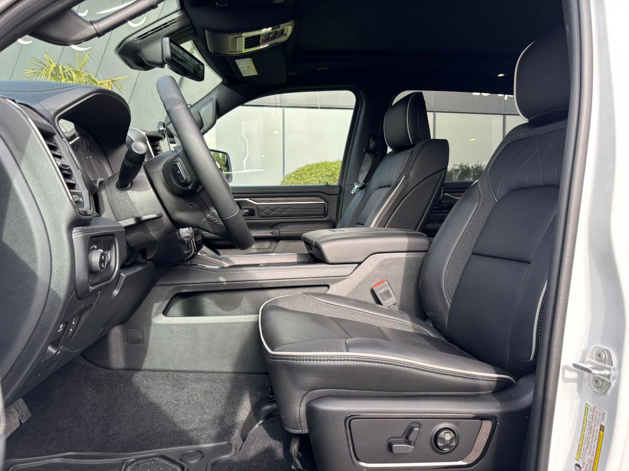 DODGE RAM 1500 CREW LIMITED NIGHT EDITION AIR RAMBOX